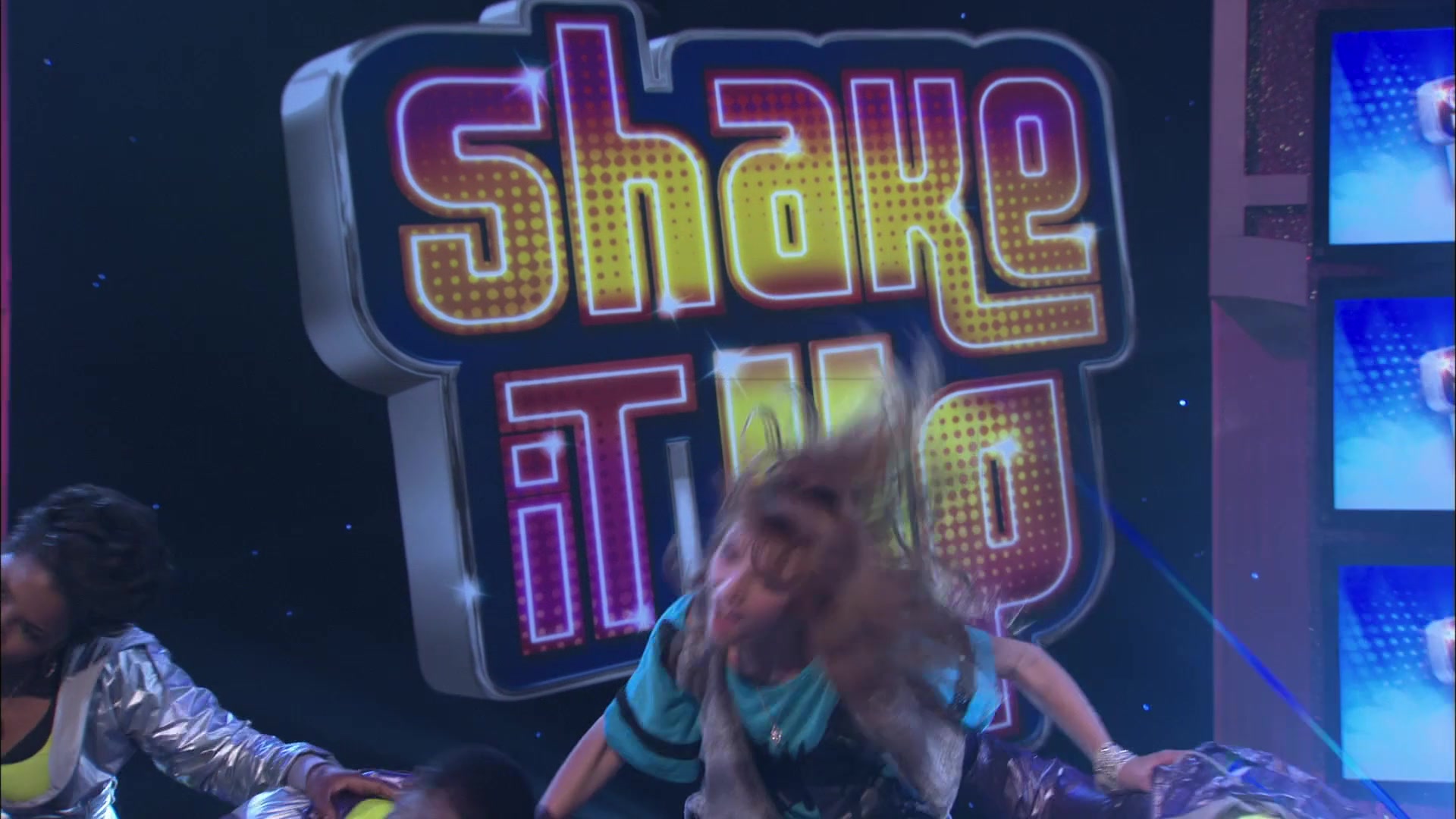 Shake_It_Up_S01E18_1080p_BTD_000091.jpg