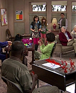 Shake_It_Up_S01E03_1080p_BTD_001118.jpg