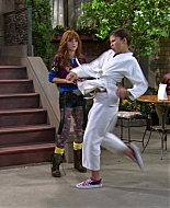 Shake_It_Up_S01E05_1080p_BTD_002107.jpg