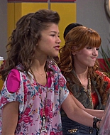Shake_It_Up_S01E10_1080p_BTD_003002.jpg